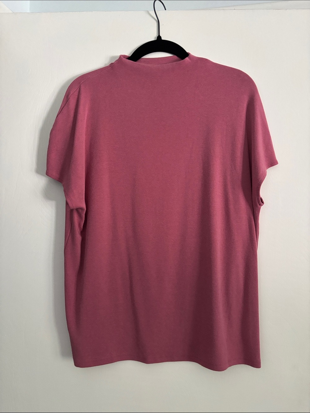 OGL Move Essential Mockneck Top